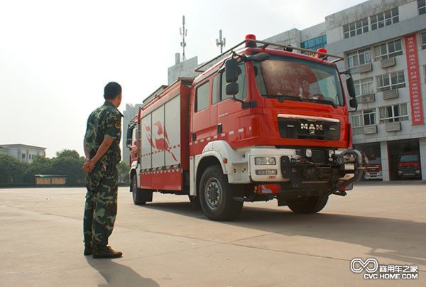 德國曼(MAN)TGM雙頭消防車 商用車之家