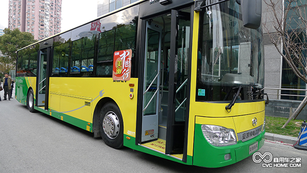 安凱HFF6123G03EV-2客車(chē)